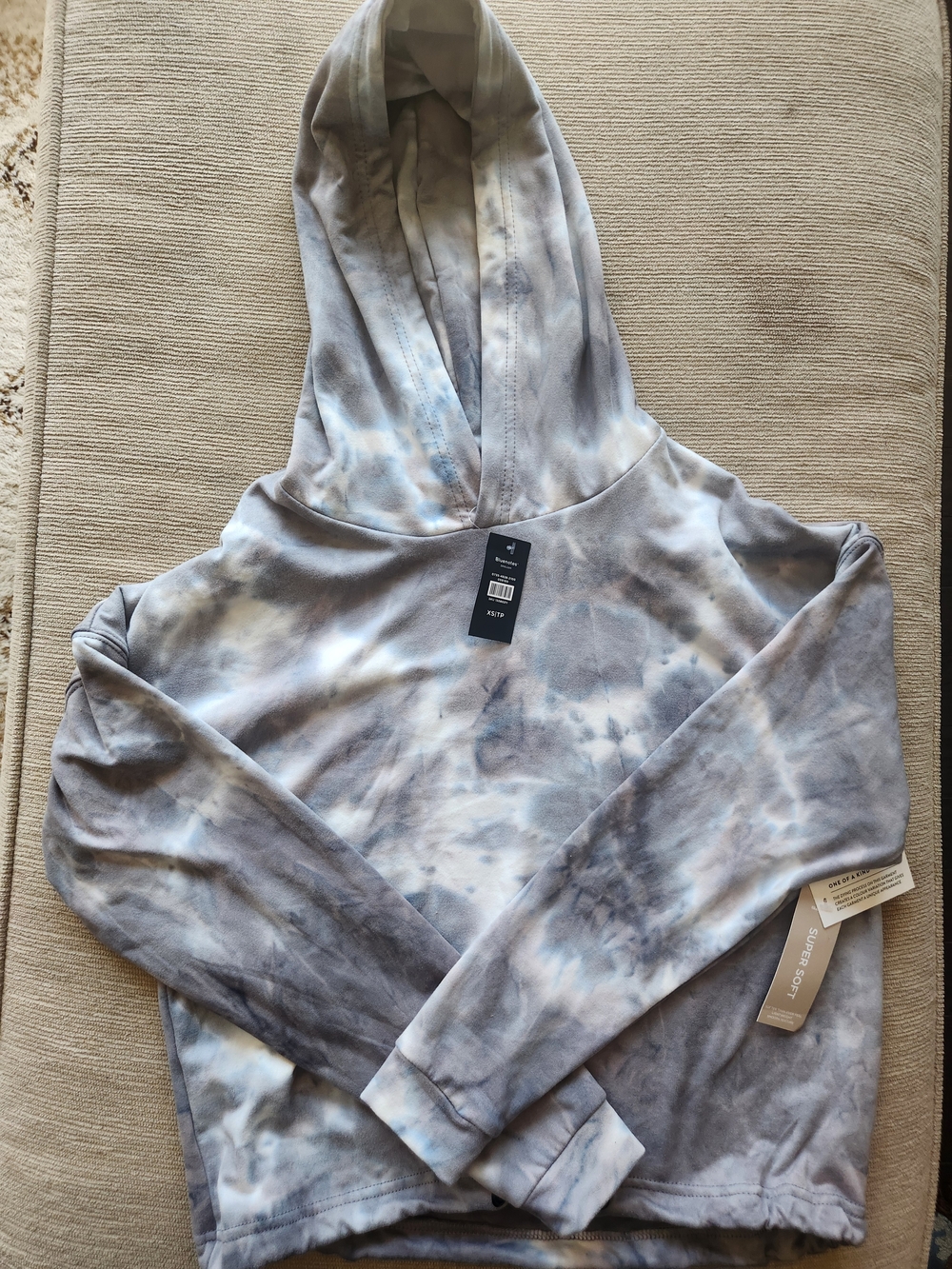 Bluenotes Gray and Cream Tie-Dye Hoodie